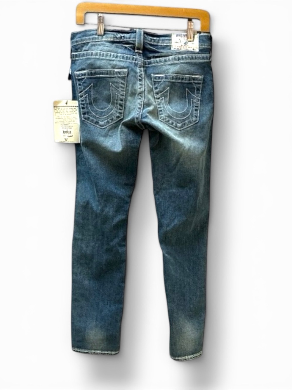 NWT True Religion jeans Mid-Rise Boyfriend 25 no flap distressed designer $224